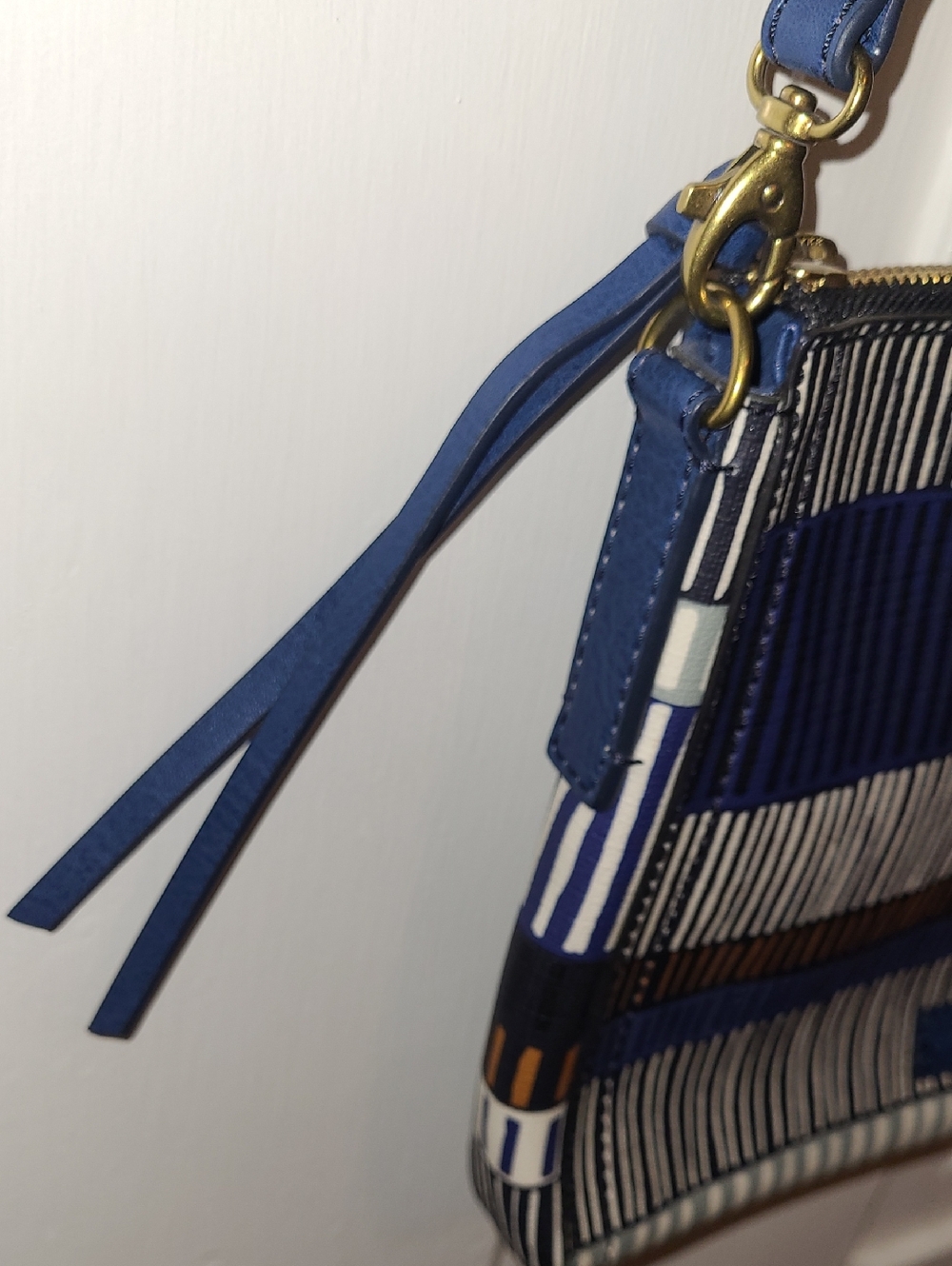Fossil Navy and Cream Striped Crossbody Purse π - Picture 4 of 11